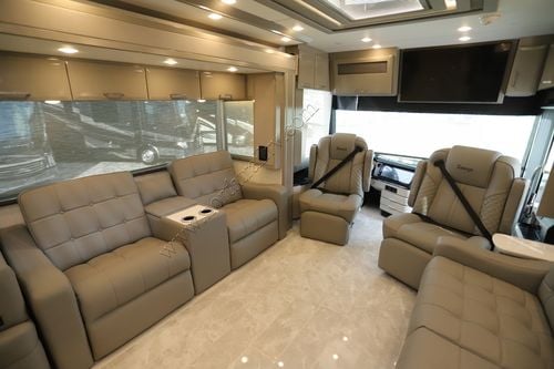 2026 Newmar Essex 4551