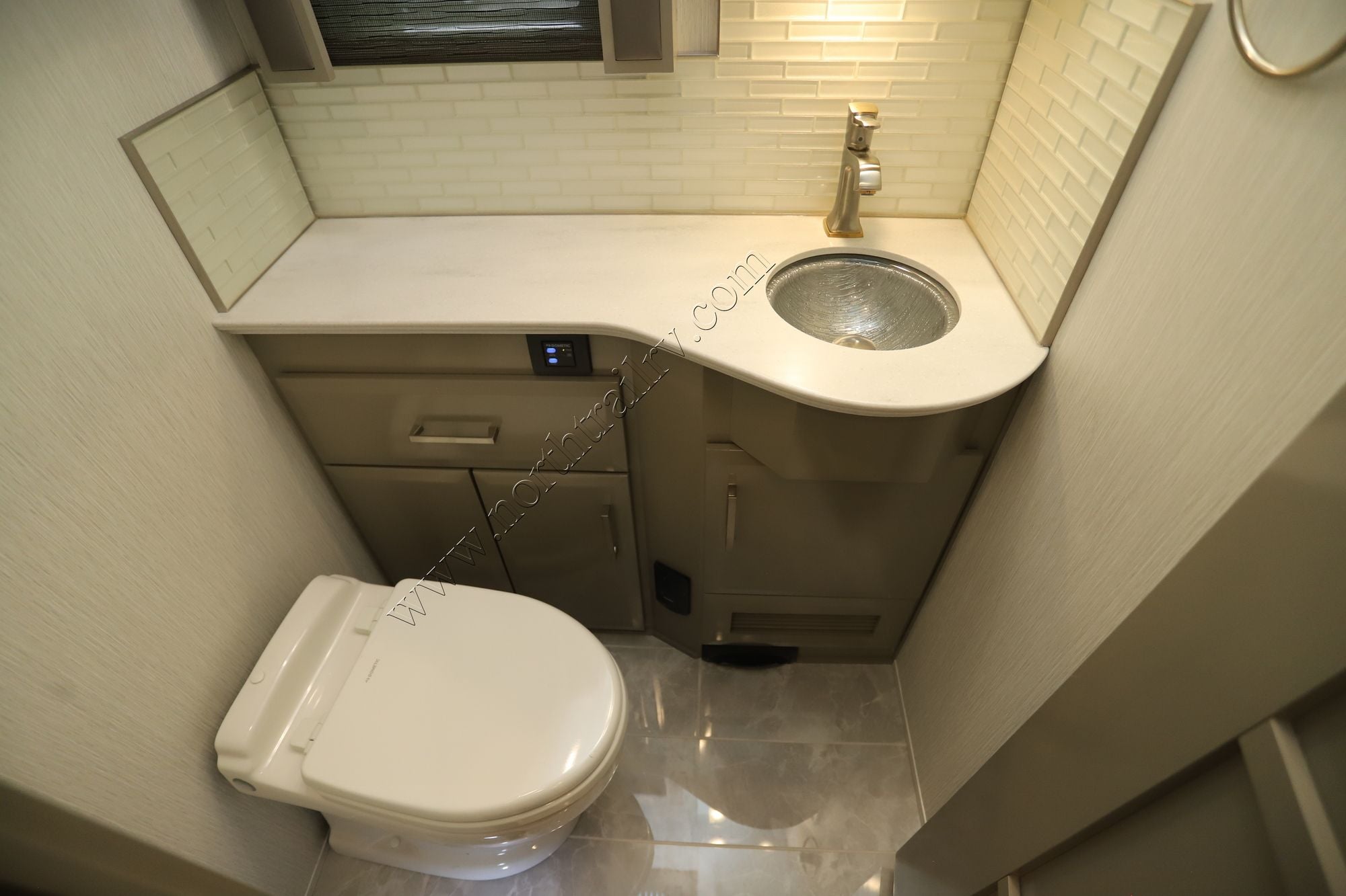 New 2026 Newmar Essex 4551 Class A  For Sale