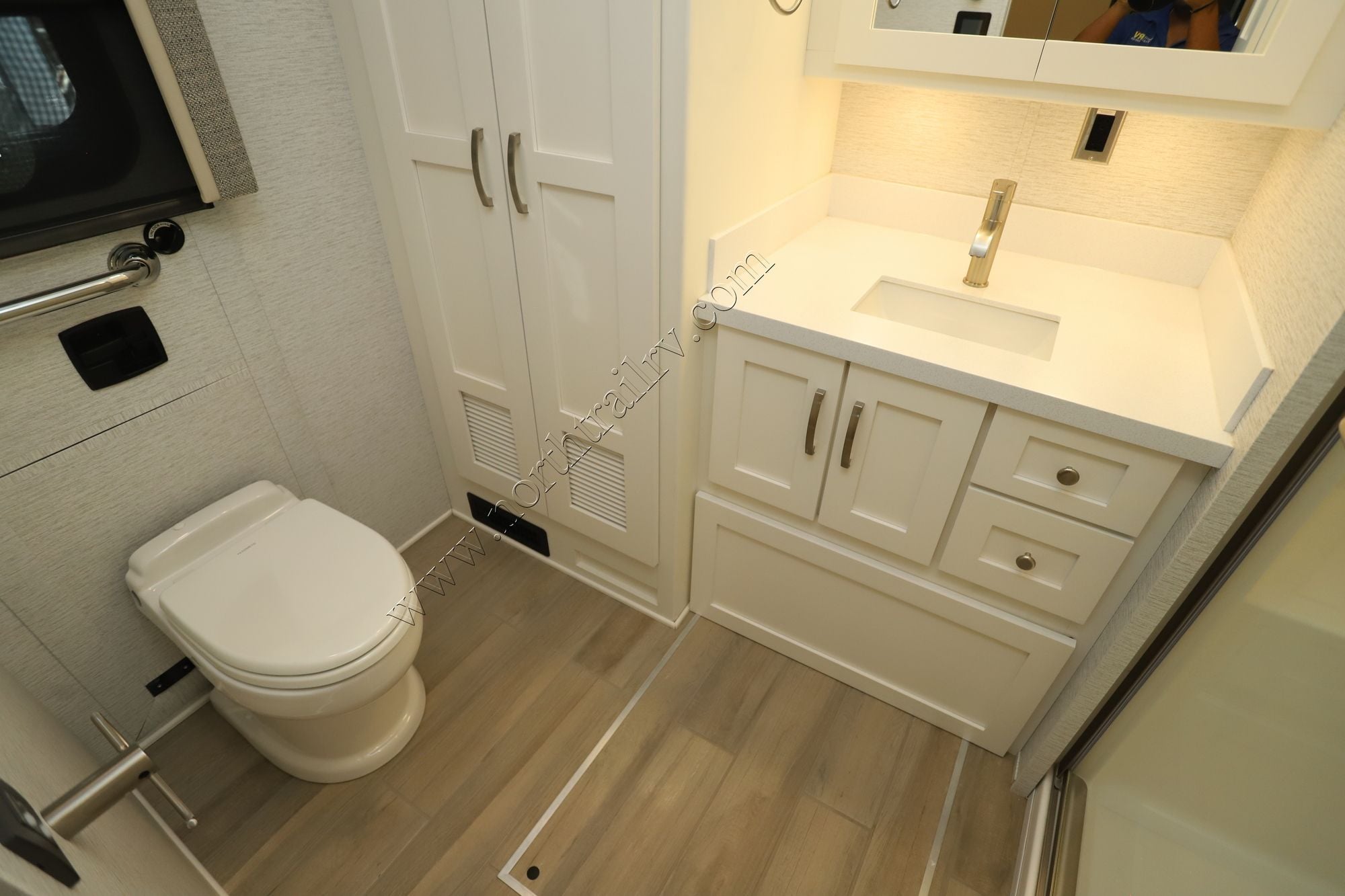 Used 2025 Newmar Northern Star 4037 Class A  For Sale