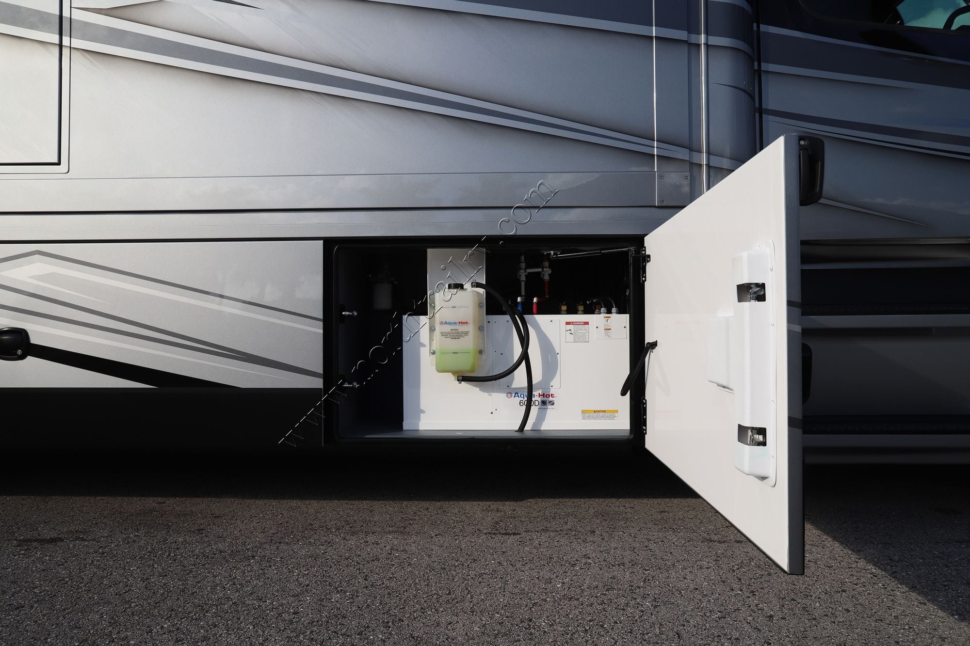 New 2026 Renegade Rv Xl 45DBM Super C  For Sale