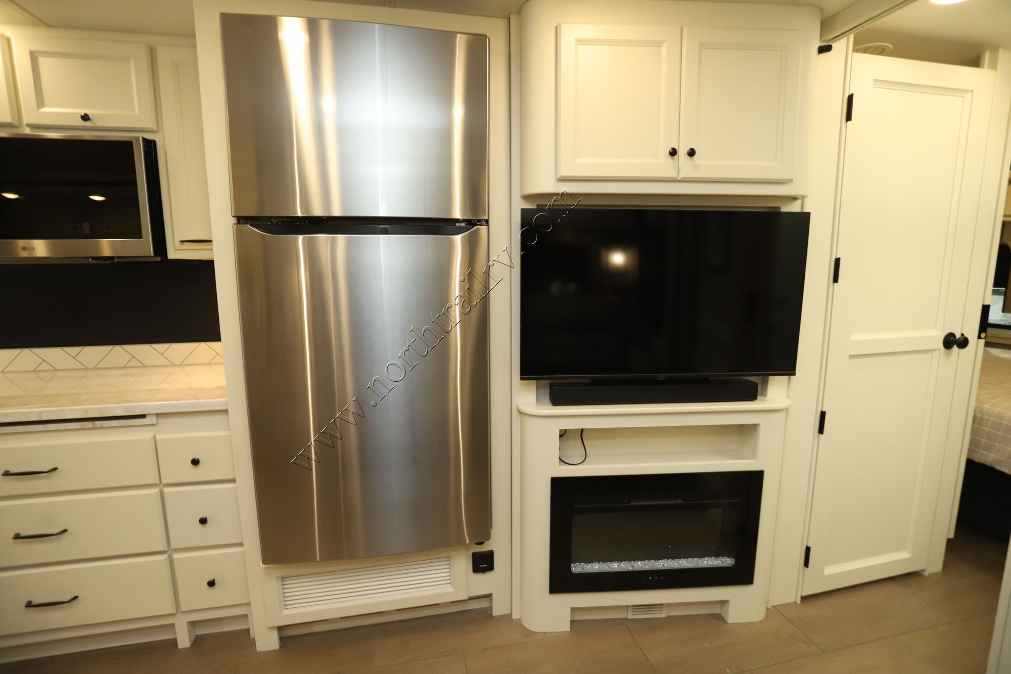 New 2026 Tiffin Motor Homes Allegro 32SA Class A  For Sale