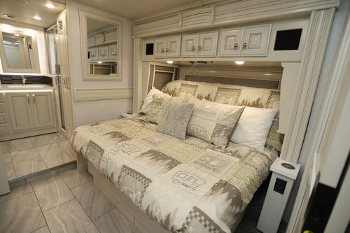 2024 Holiday Rambler Armada 40M