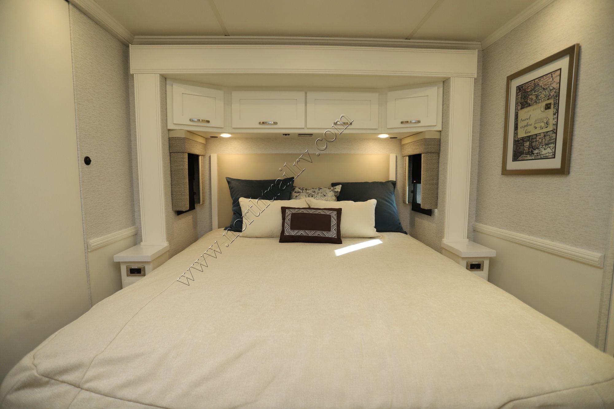 Used 2025 Newmar Northern Star 4037 Class A  For Sale