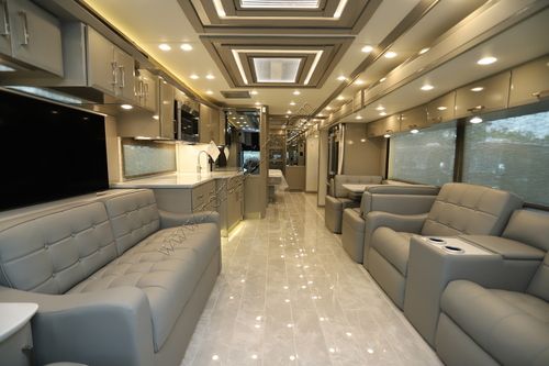 2026 Newmar Essex 4551