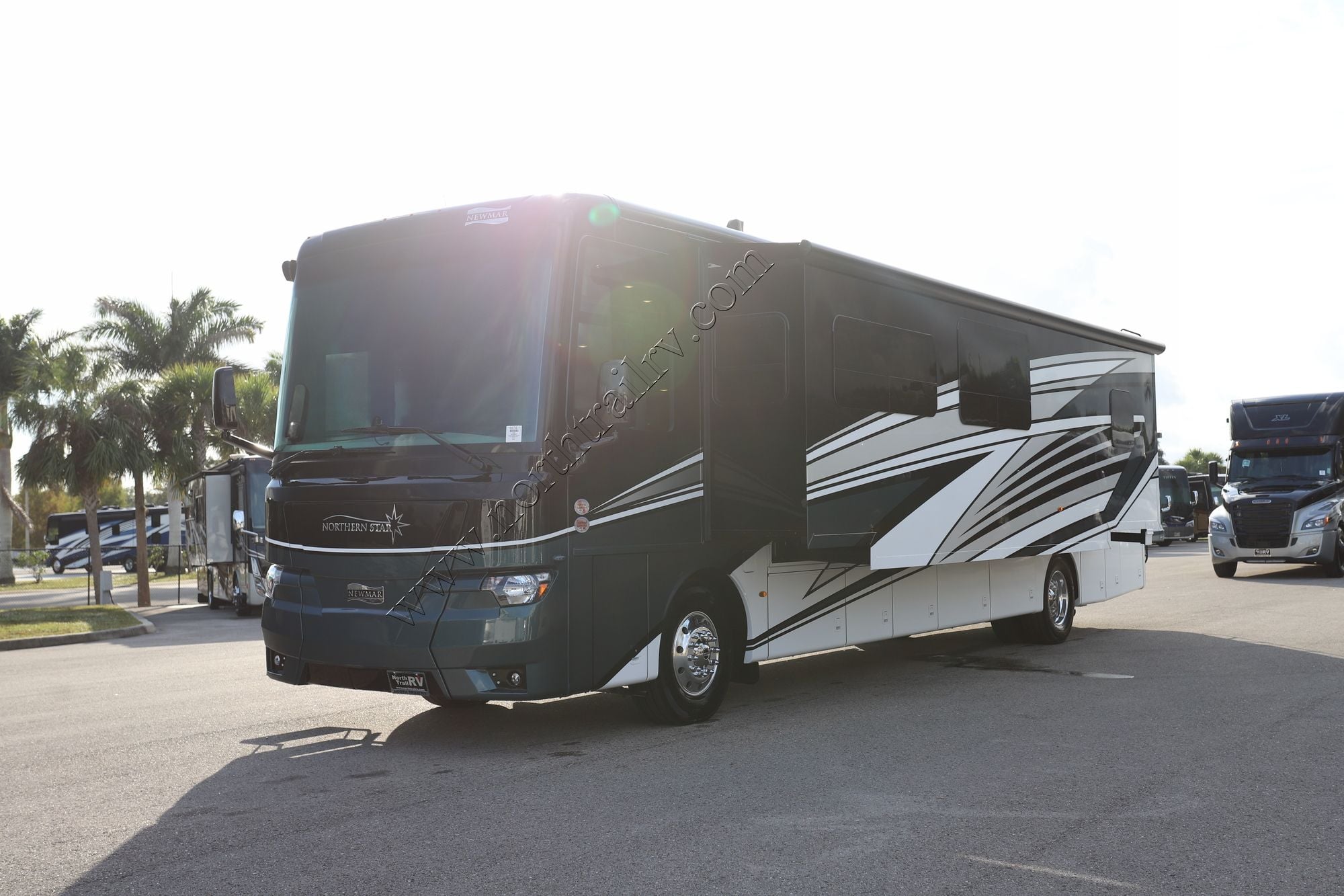Used 2025 Newmar Northern Star 4037 Class A  For Sale