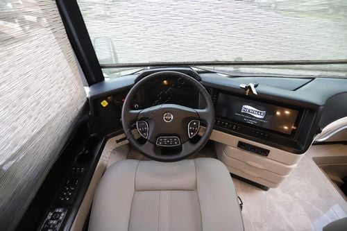 2026 Newmar Essex 4551