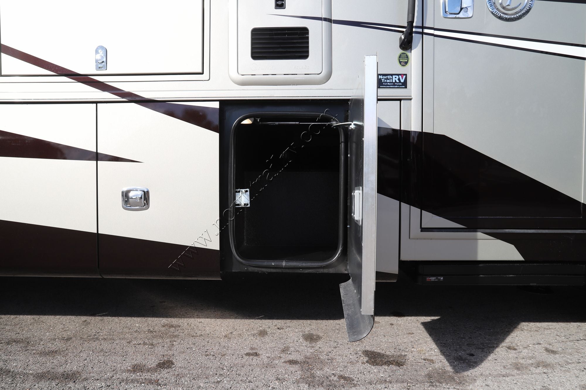 New 2026 Tiffin Motor Homes Allegro 32SA Class A  For Sale