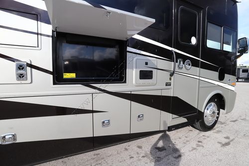 2026 Tiffin Motor Homes Allegro 32SA