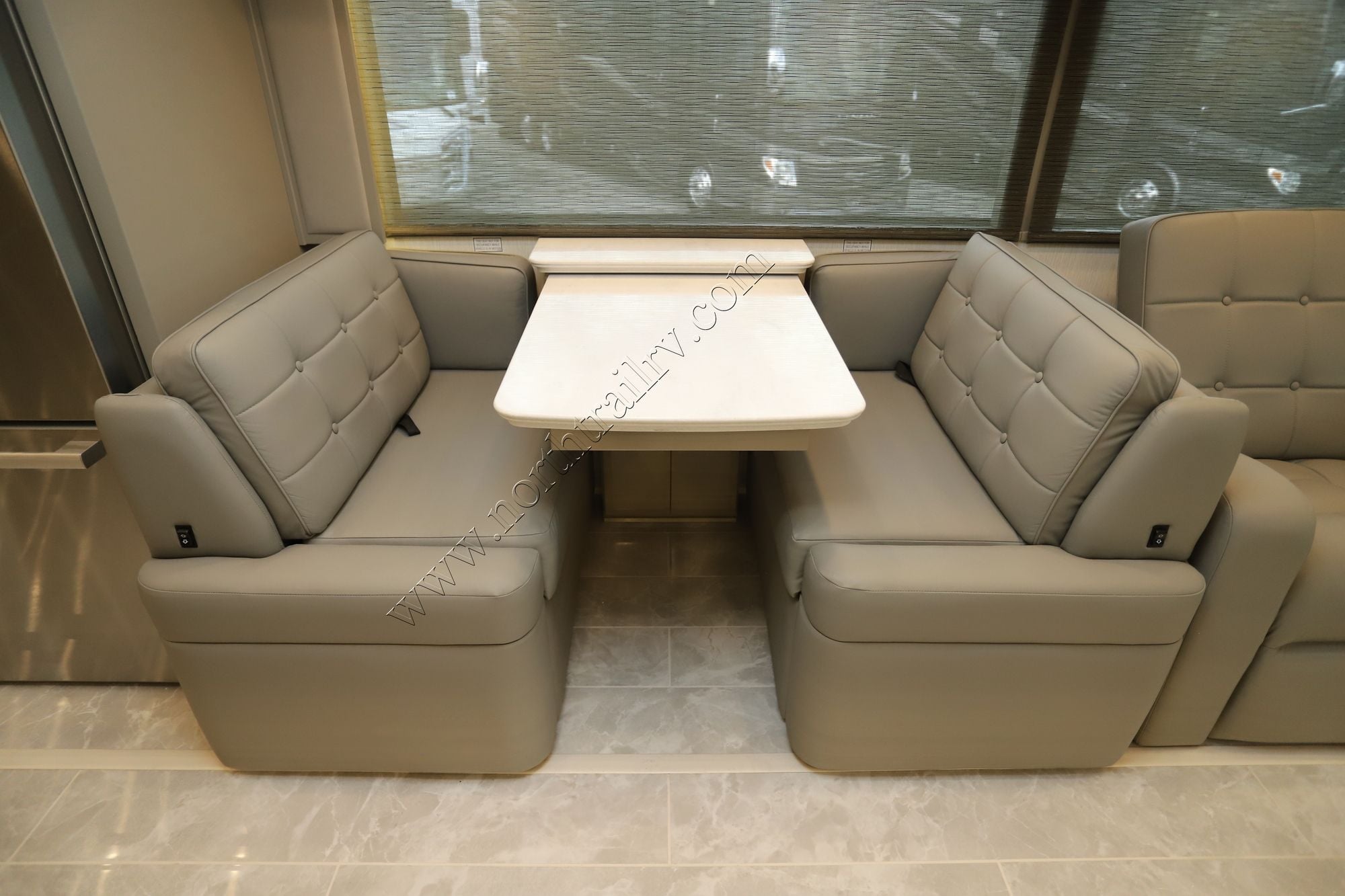 New 2026 Newmar Essex 4551 Class A  For Sale