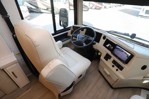 2025 Newmar Northern Star 4037