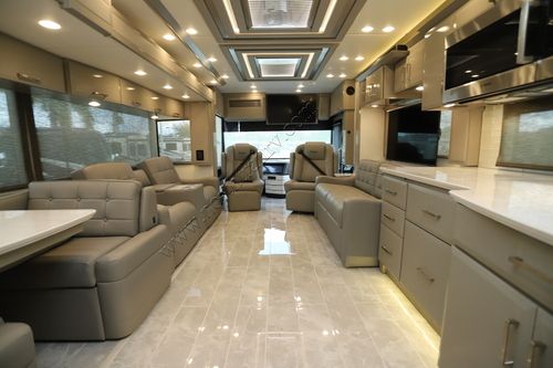 2026 Newmar Essex 4551