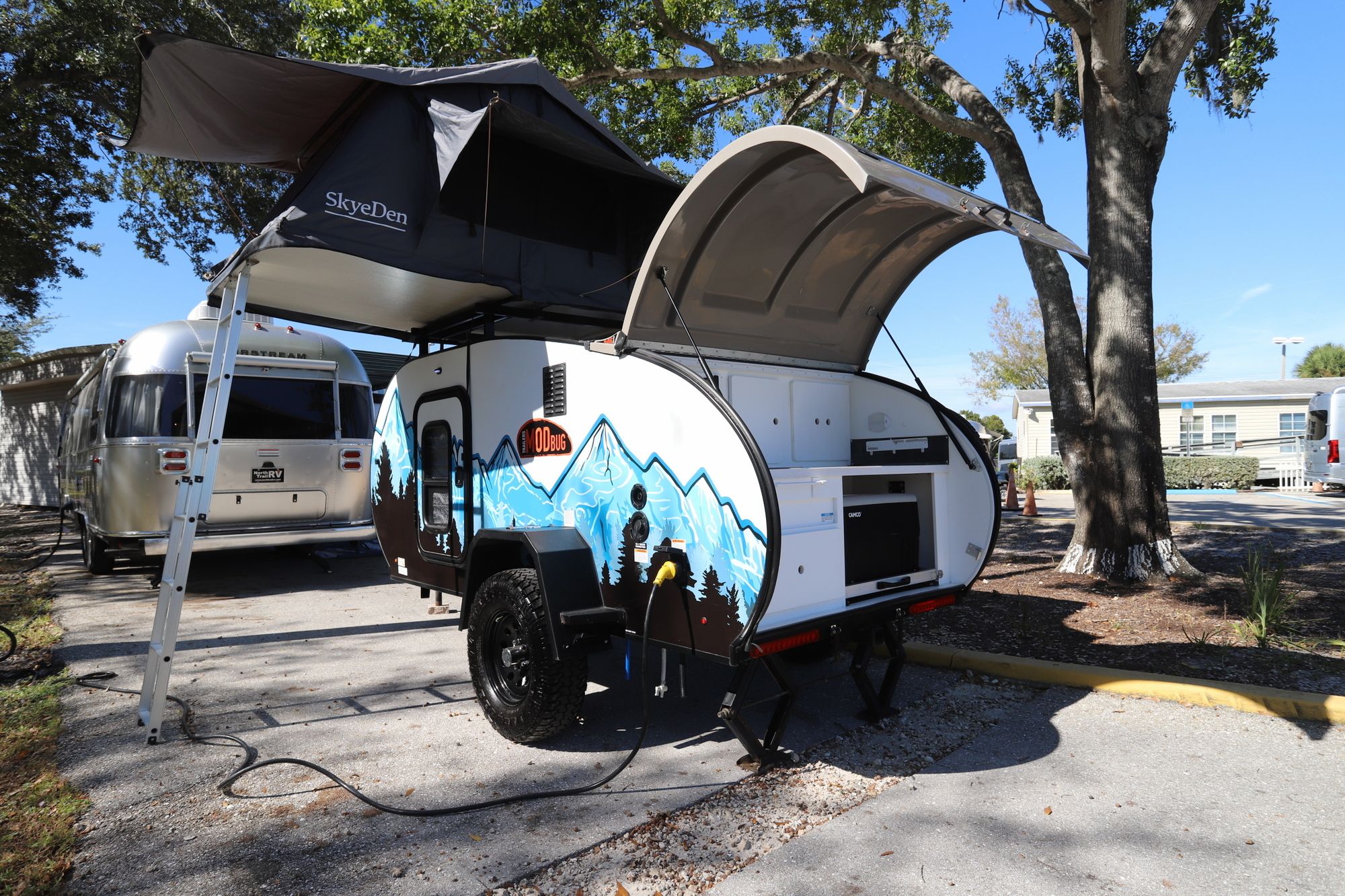 Used 2024 Modern Buggy Little Buggy 12LRK Travel Trailer  For Sale