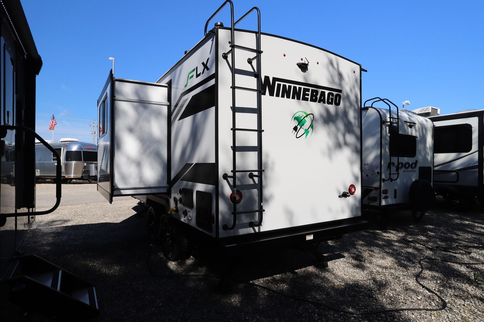 Used 2024 Winnebago Micro Mini Flx 2108TB Travel Trailer  For Sale