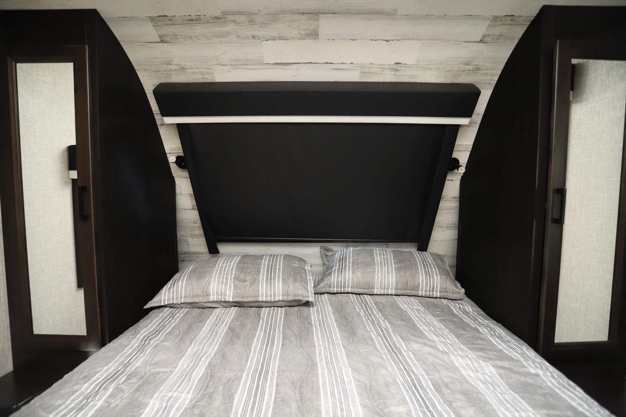 Used 2023 Jayco White Hawk 27RB Travel Trailer  For Sale