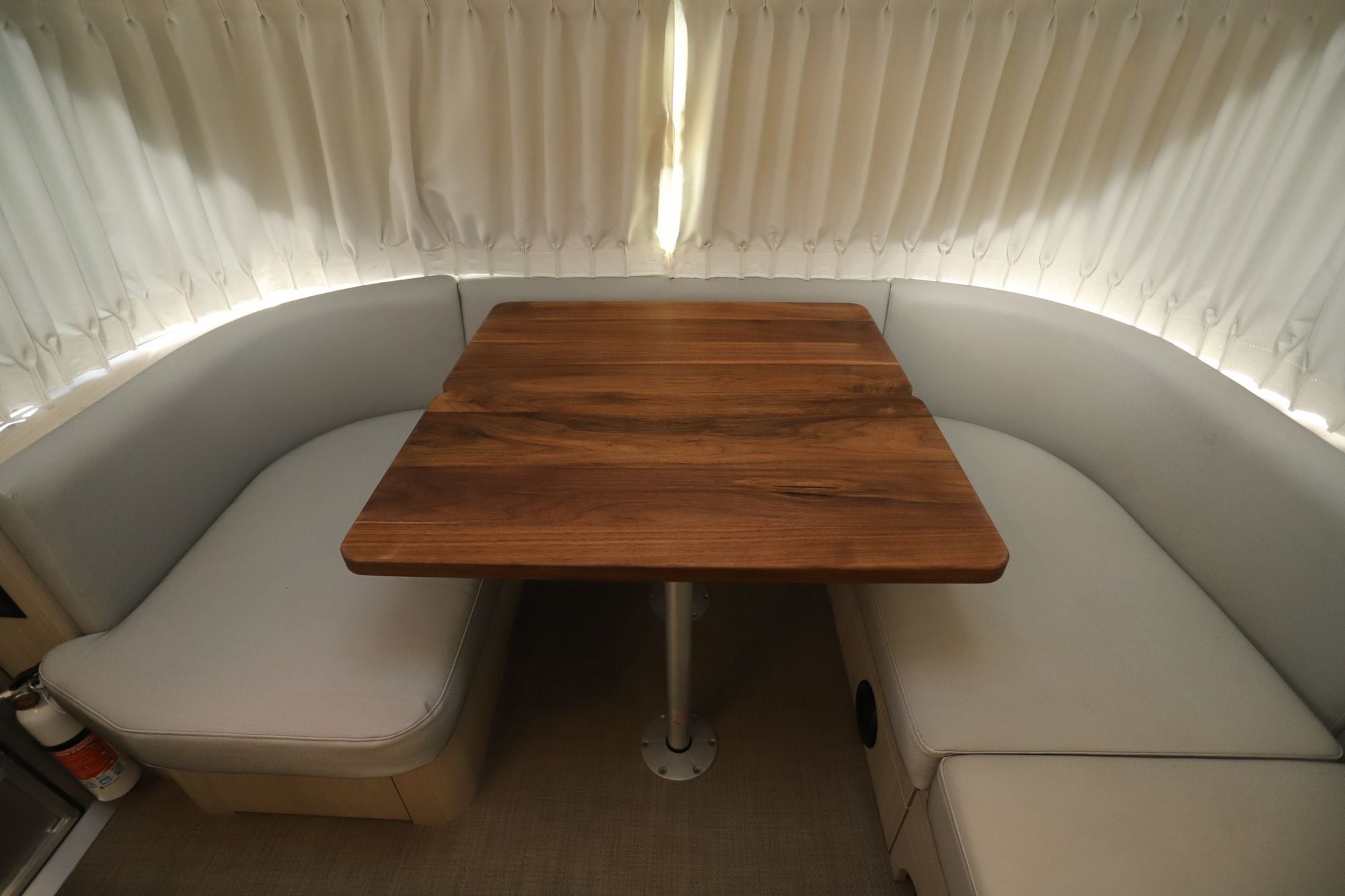 Used 2023 Airstream Globetrotter 25FBQ Travel Trailer  For Sale