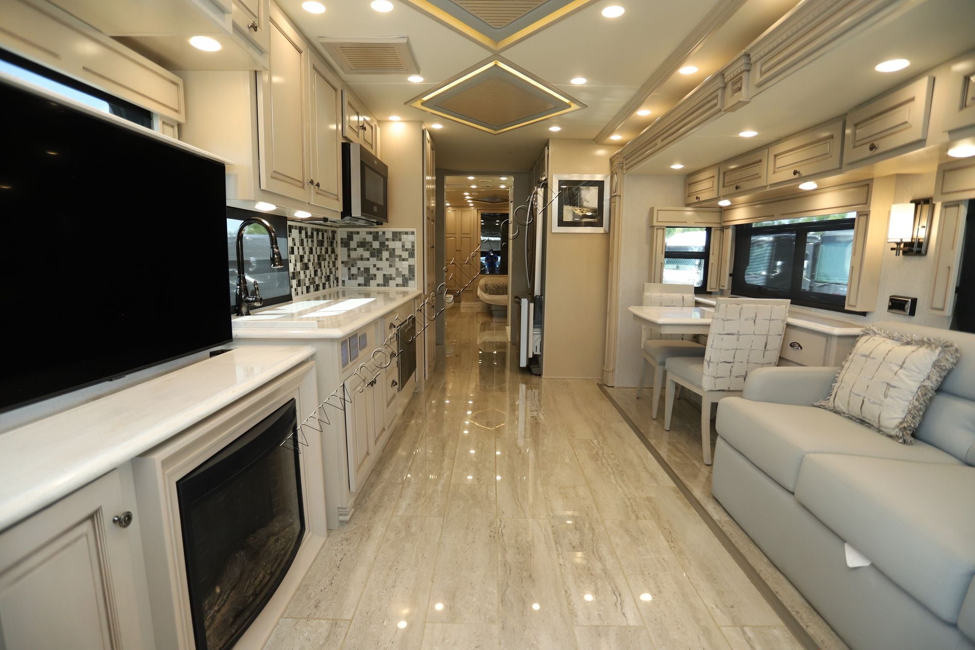 Used 2022 Newmar Dutch Star 4311 Class A  For Sale