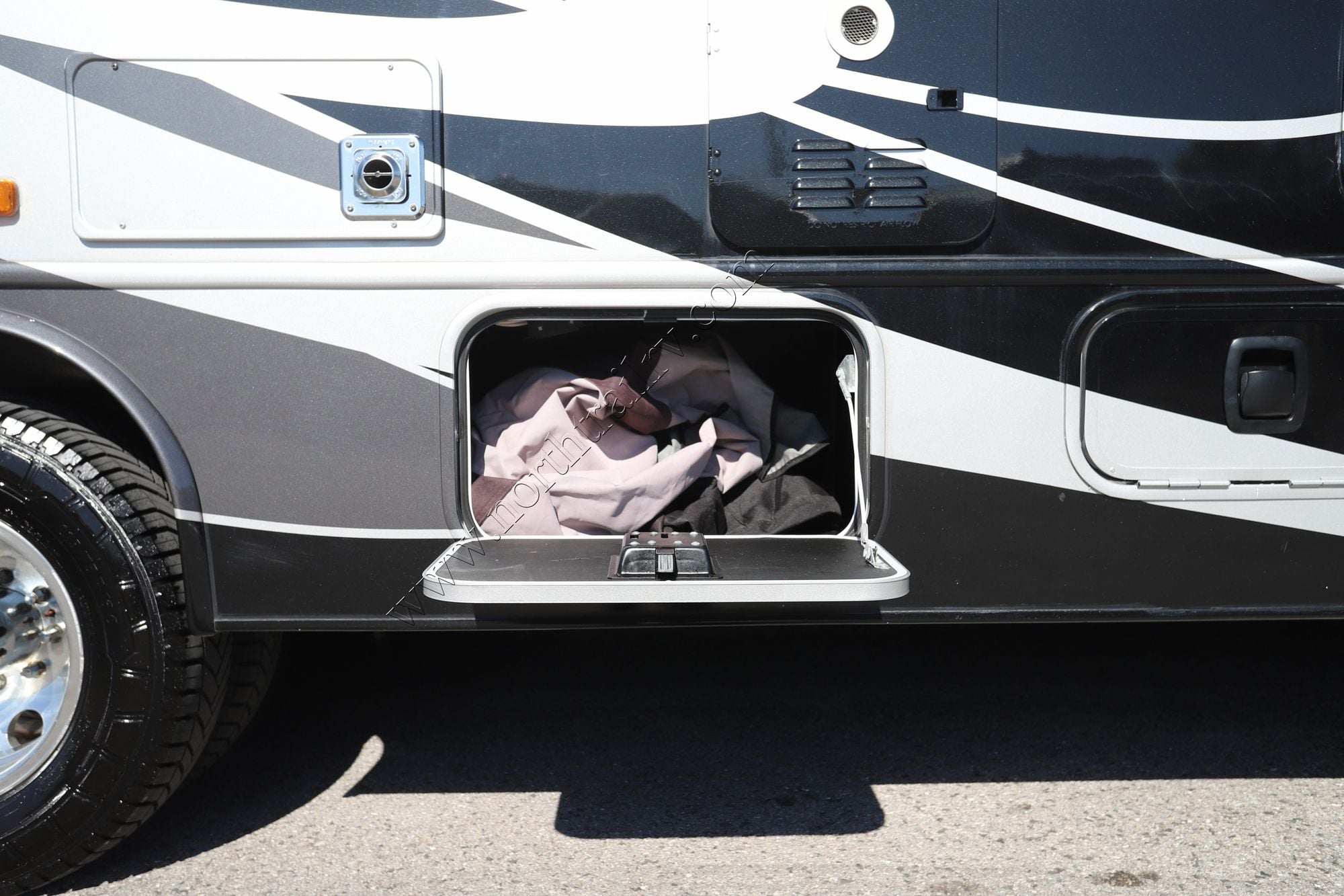 Used 2022 Entegra Esteem 29V Class C  For Sale