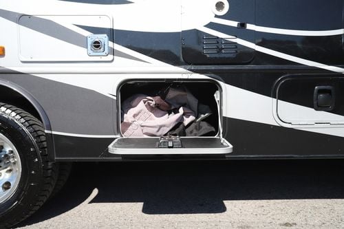 2022 Entegra Esteem 29V