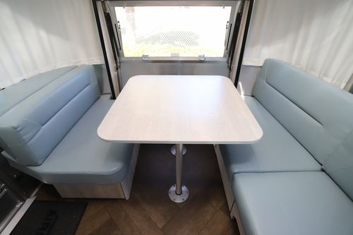 2026 Airstream International 27FB