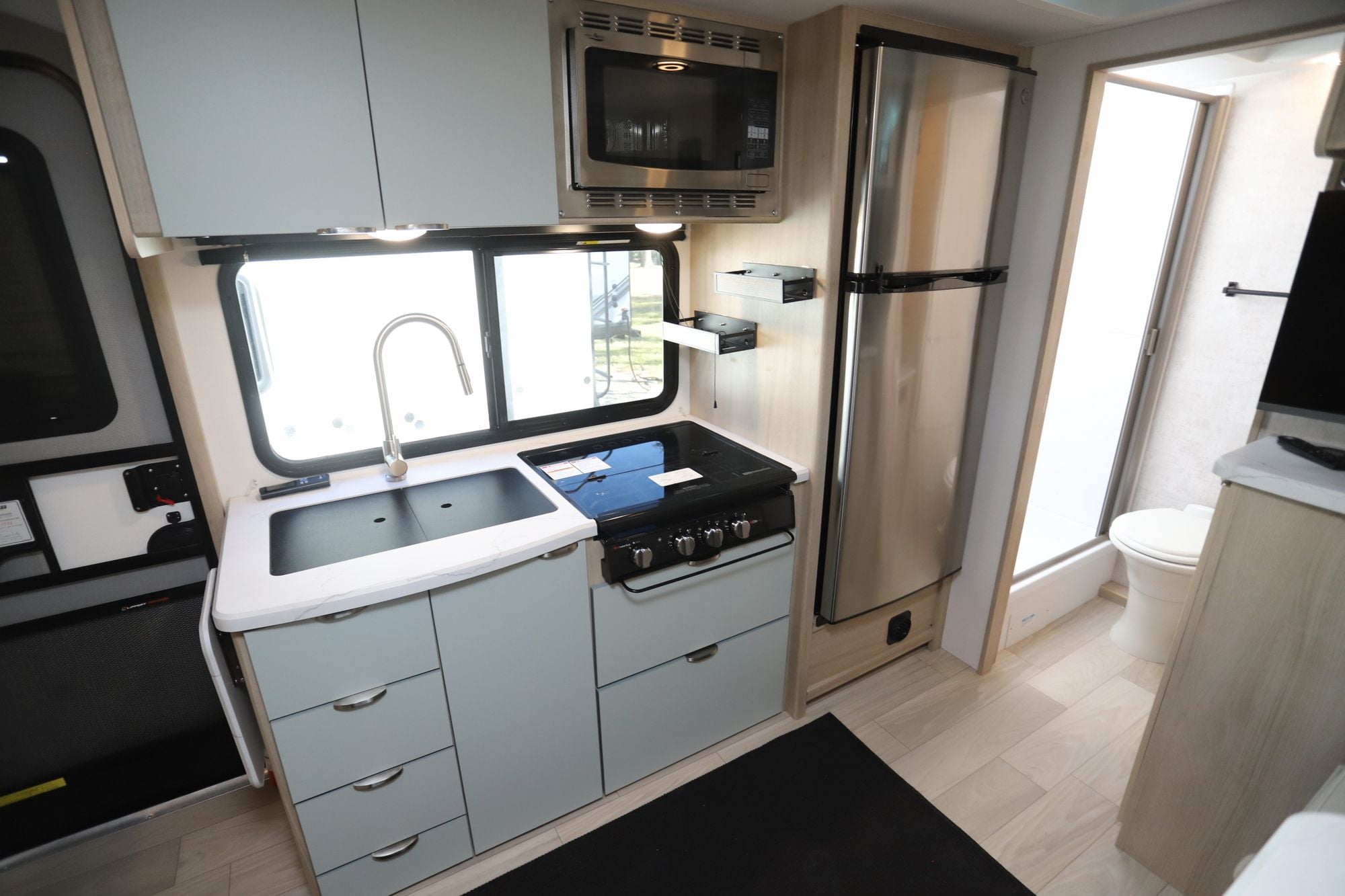 Used 2024 Winnebago Micro Mini Flx 2108TB Travel Trailer  For Sale