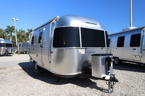 2026 Airstream Bambi 20FB Travel Trailer