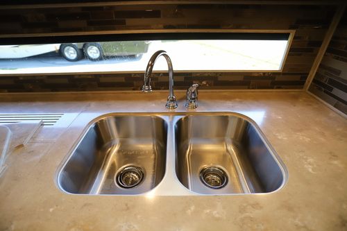 2019 Tiffin Motor Homes Breeze 31BR