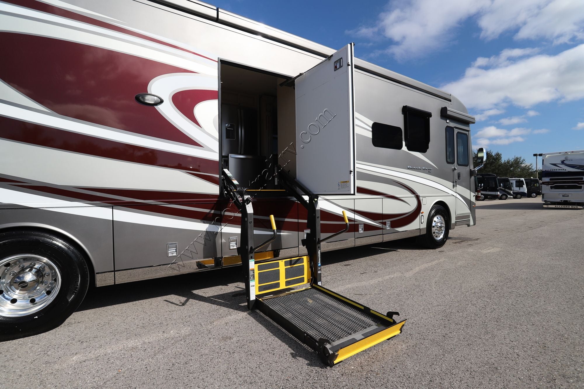 Used 2022 Newmar Dutch Star 4311 Class A  For Sale