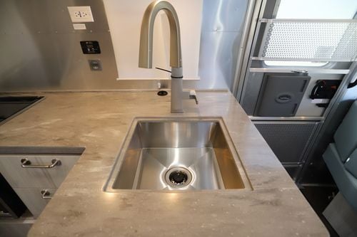 2026 Airstream International 27FB