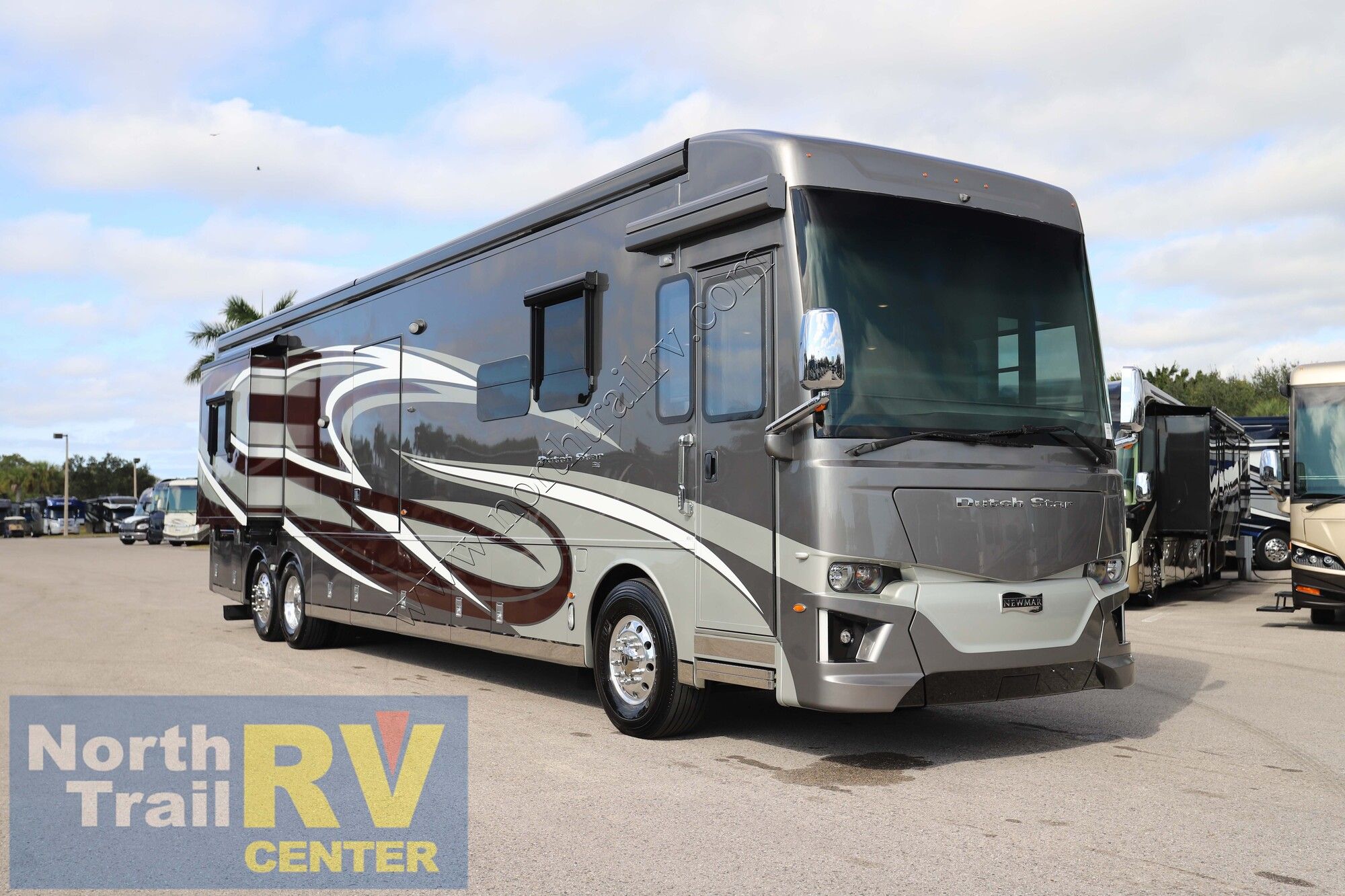 Used 2022 Newmar Dutch Star 4311 Class A  For Sale