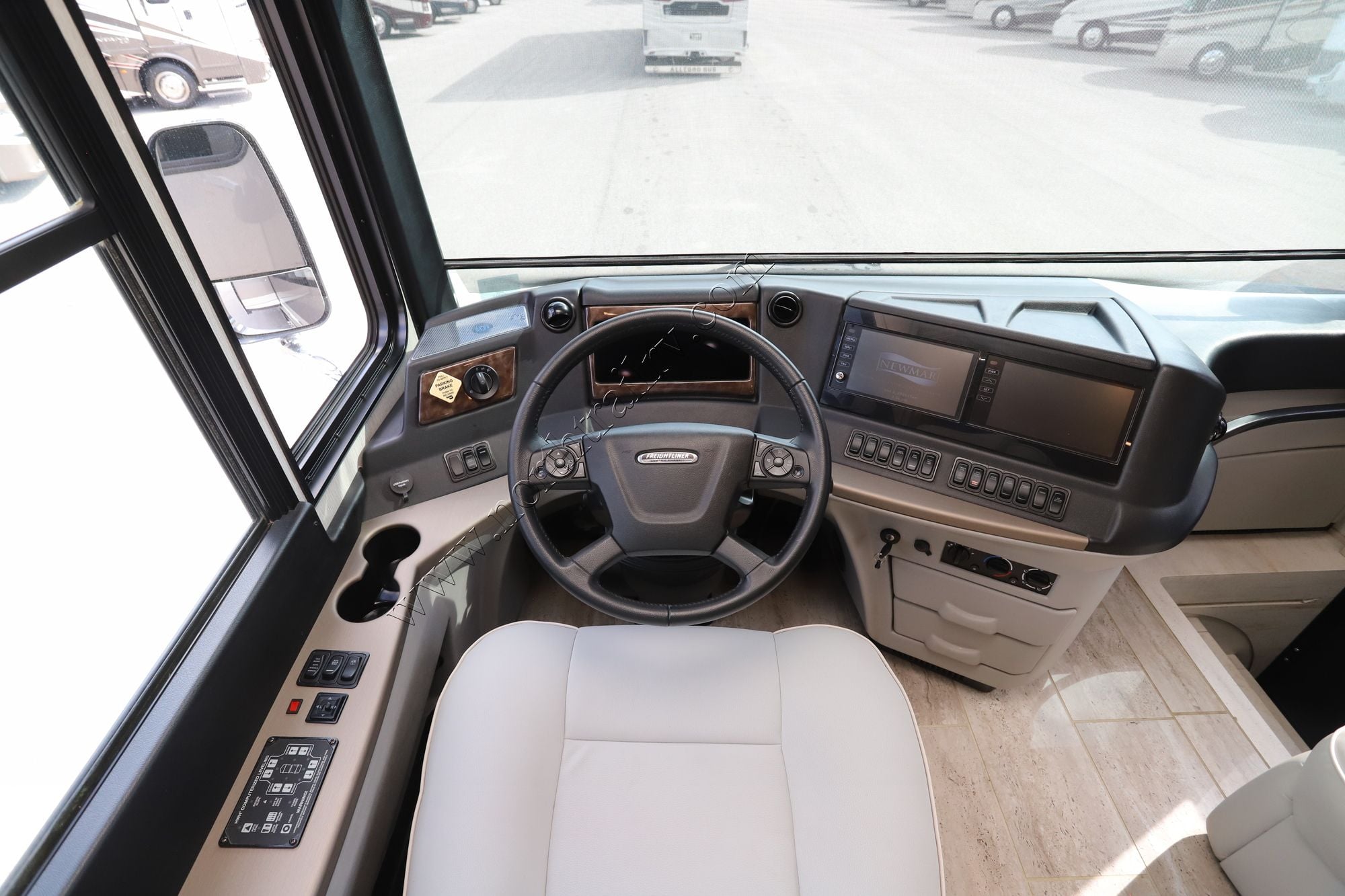 Used 2022 Newmar Dutch Star 4311 Class A  For Sale