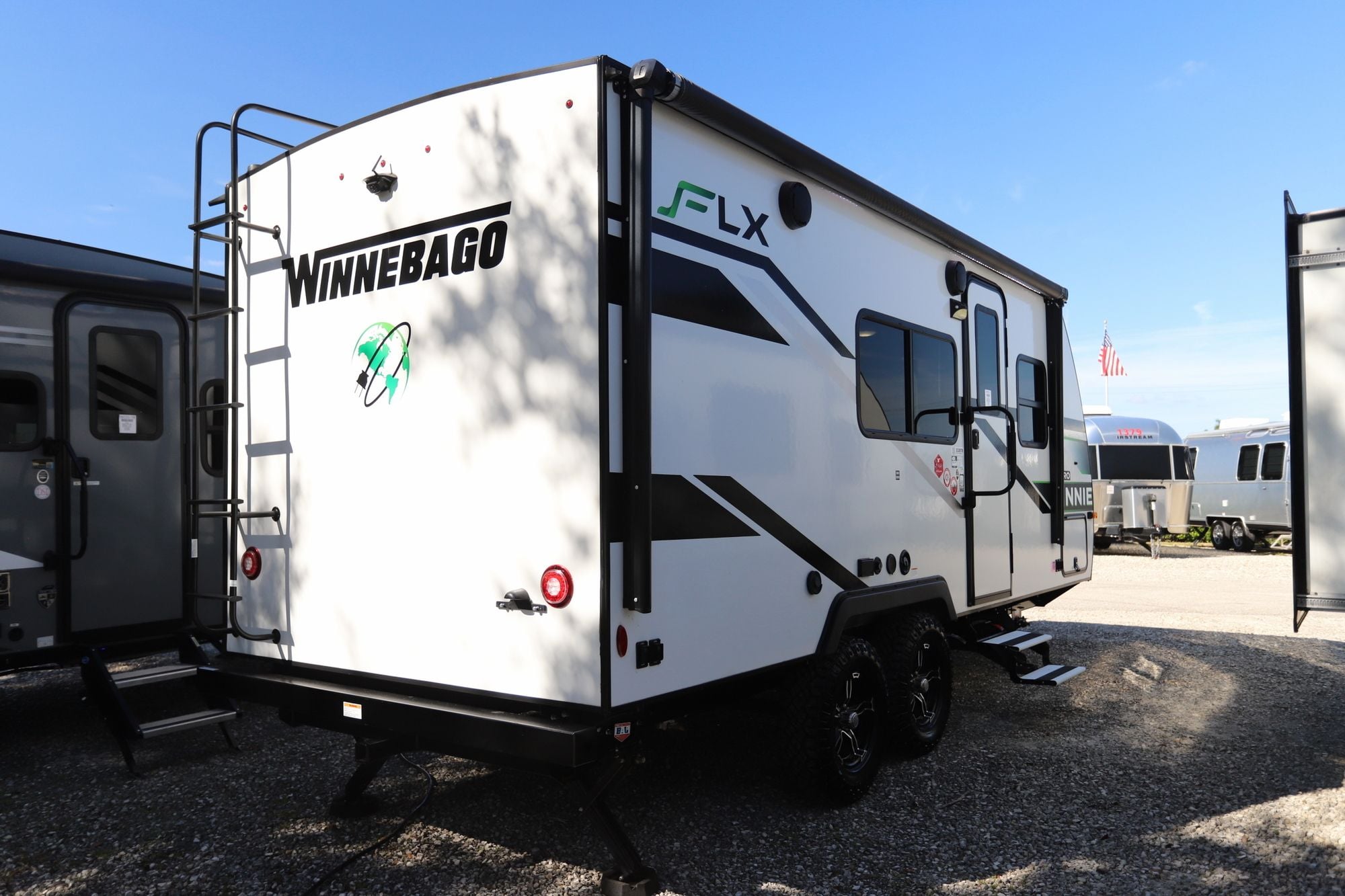Used 2024 Winnebago Micro Mini Flx 2108TB Travel Trailer  For Sale