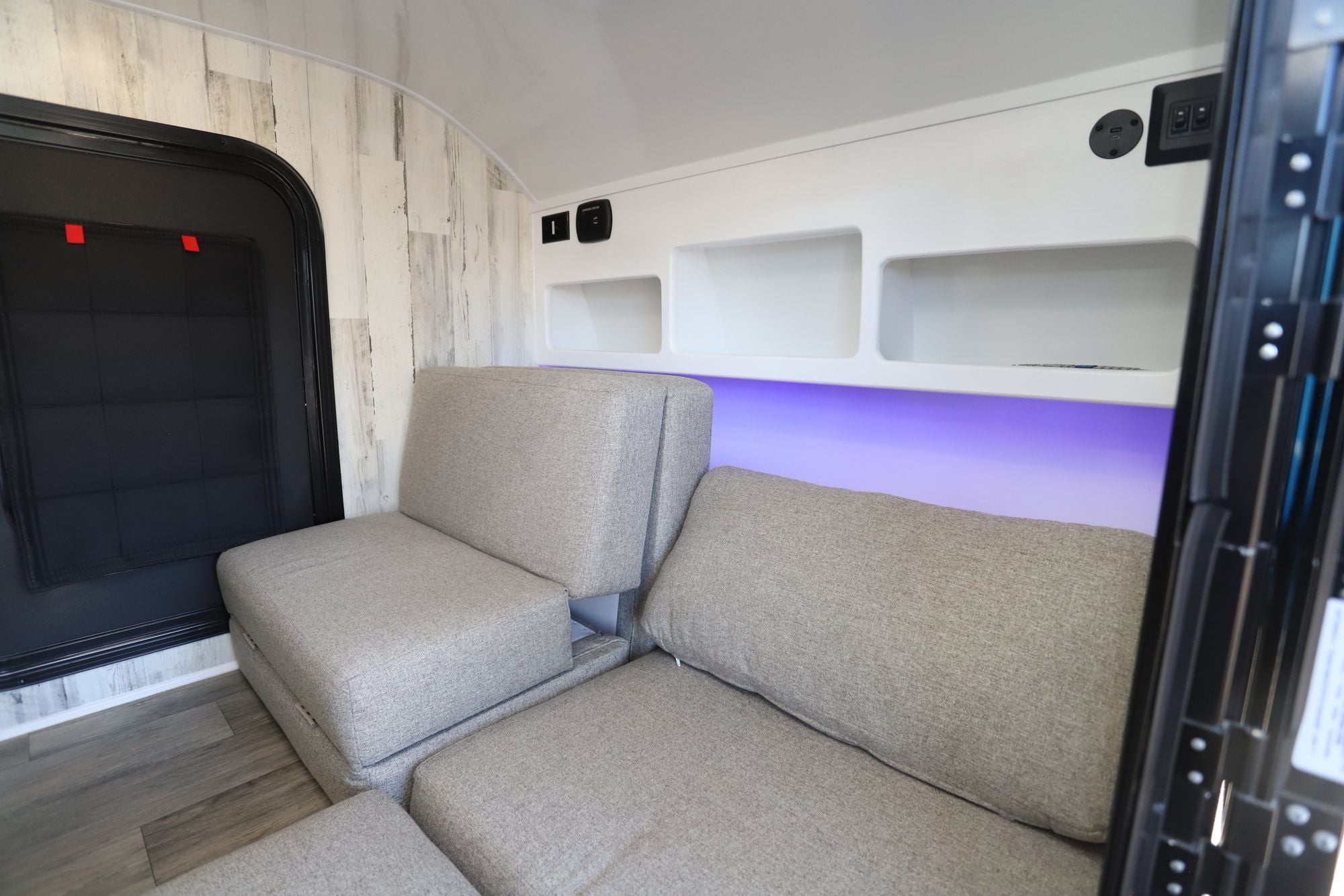 Used 2024 Modern Buggy Little Buggy 12LRK Travel Trailer  For Sale