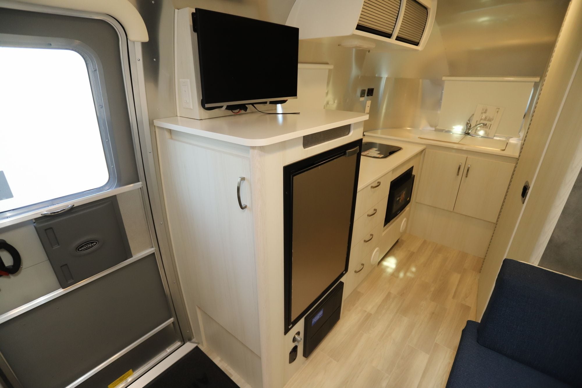 2026 Airstream Bambi 20FB Travel Trailer New  For Sale