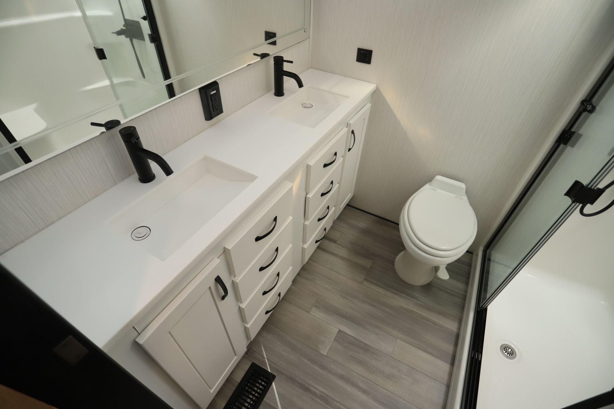 Used 2022 Forest River Cedar Creek 38EBS Fifth Wheel  For Sale