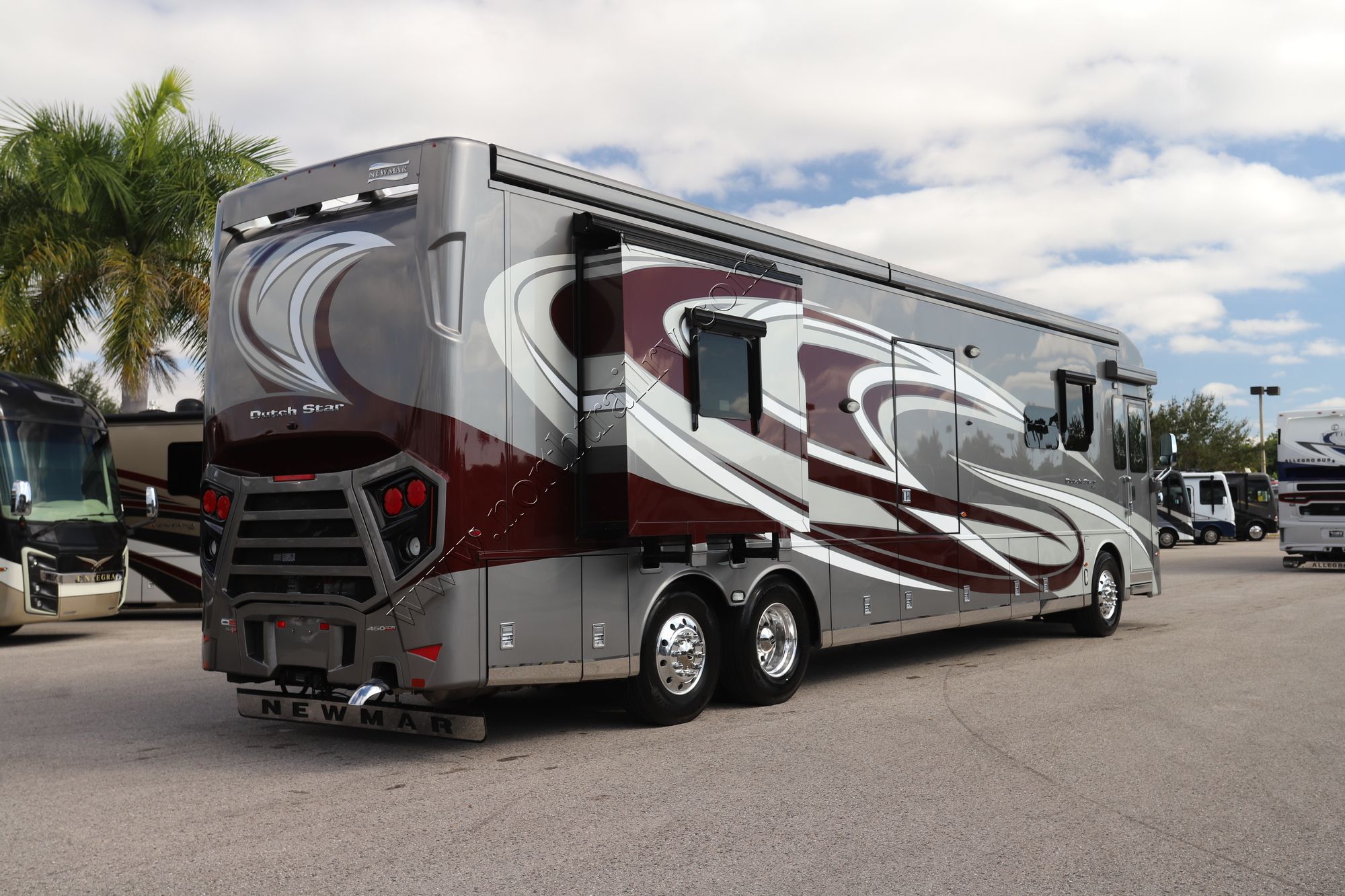 Used 2022 Newmar Dutch Star 4311 Class A  For Sale