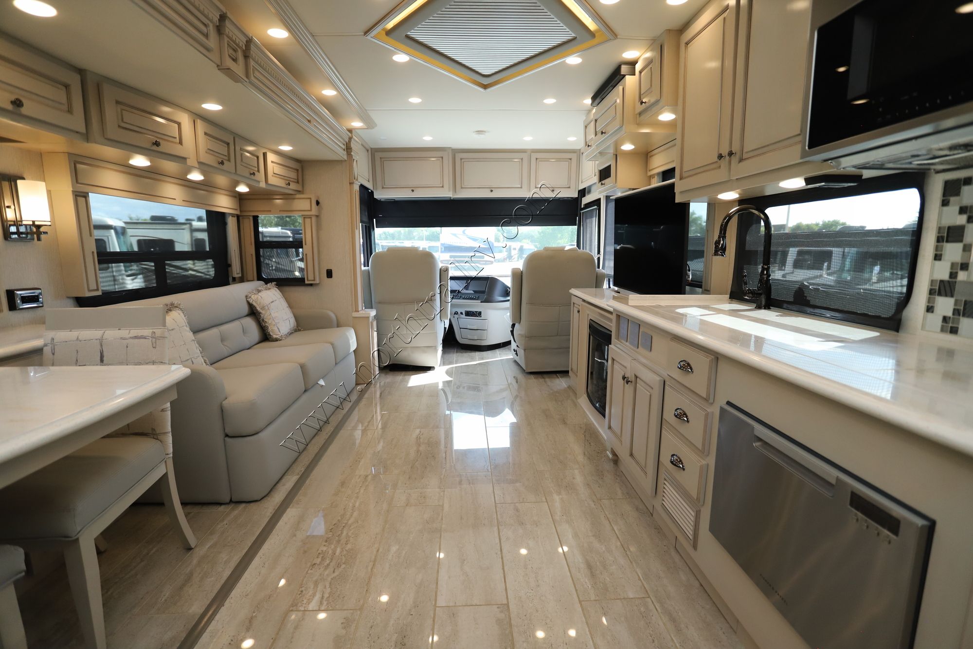 Used 2022 Newmar Dutch Star 4311 Class A  For Sale