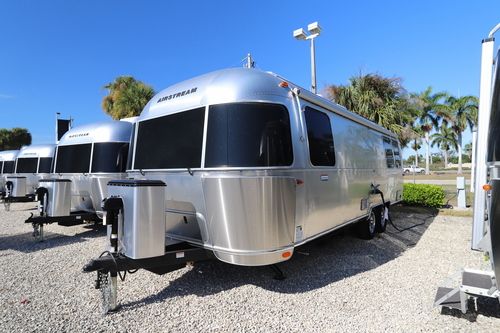 2026 Airstream International 27FB
