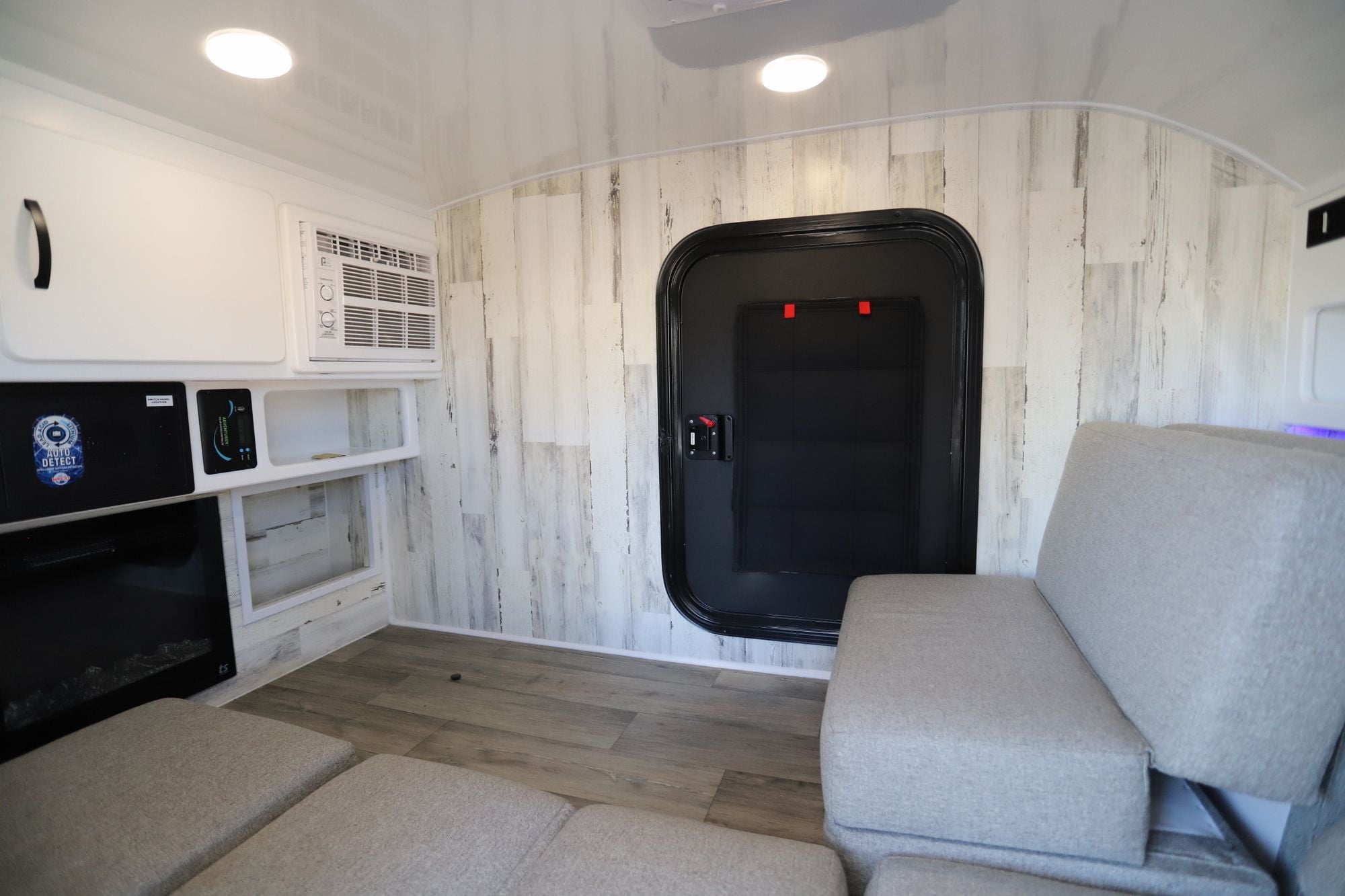 Used 2024 Modern Buggy Little Buggy 12LRK Travel Trailer  For Sale