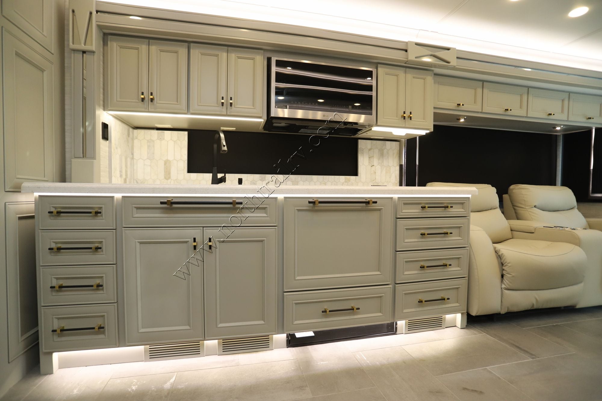 New 2026 Tiffin Motor Homes Allegro Bus 45OPP Class A  For Sale