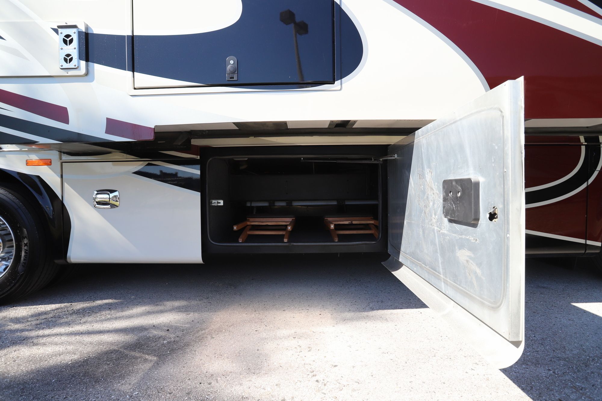 Used 2019 Tiffin Motor Homes Breeze 31BR Class A  For Sale