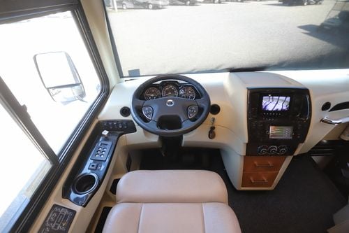 2019 Tiffin Motor Homes Breeze 31BR