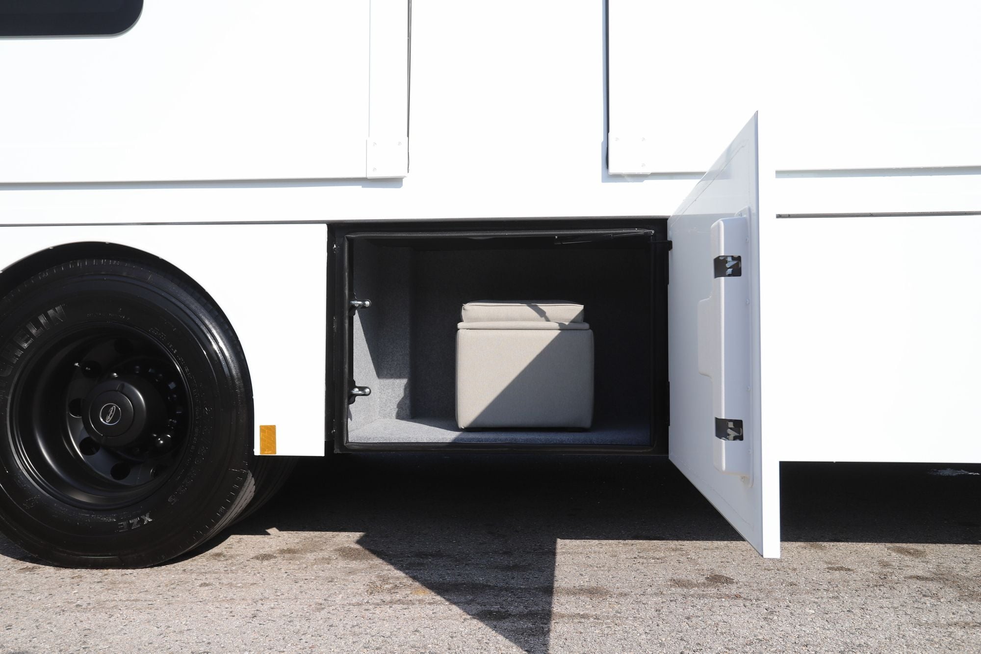 New 2026 Renegade Rv Valencia 39BB Super C  For Sale