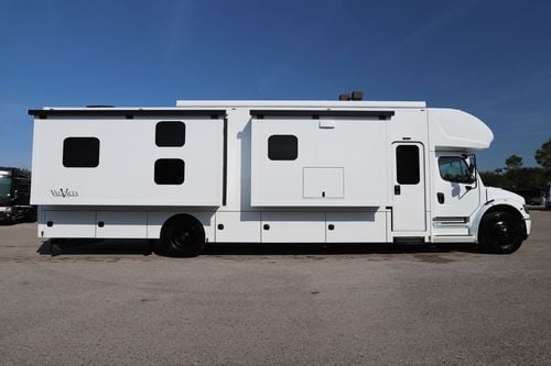 2026 Renegade Rv Valencia 39BB