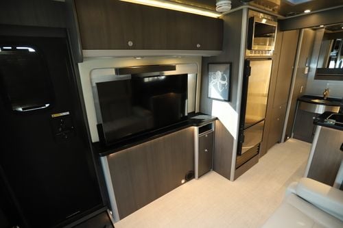 2025 Airstream Atlas MURPHY SUITE