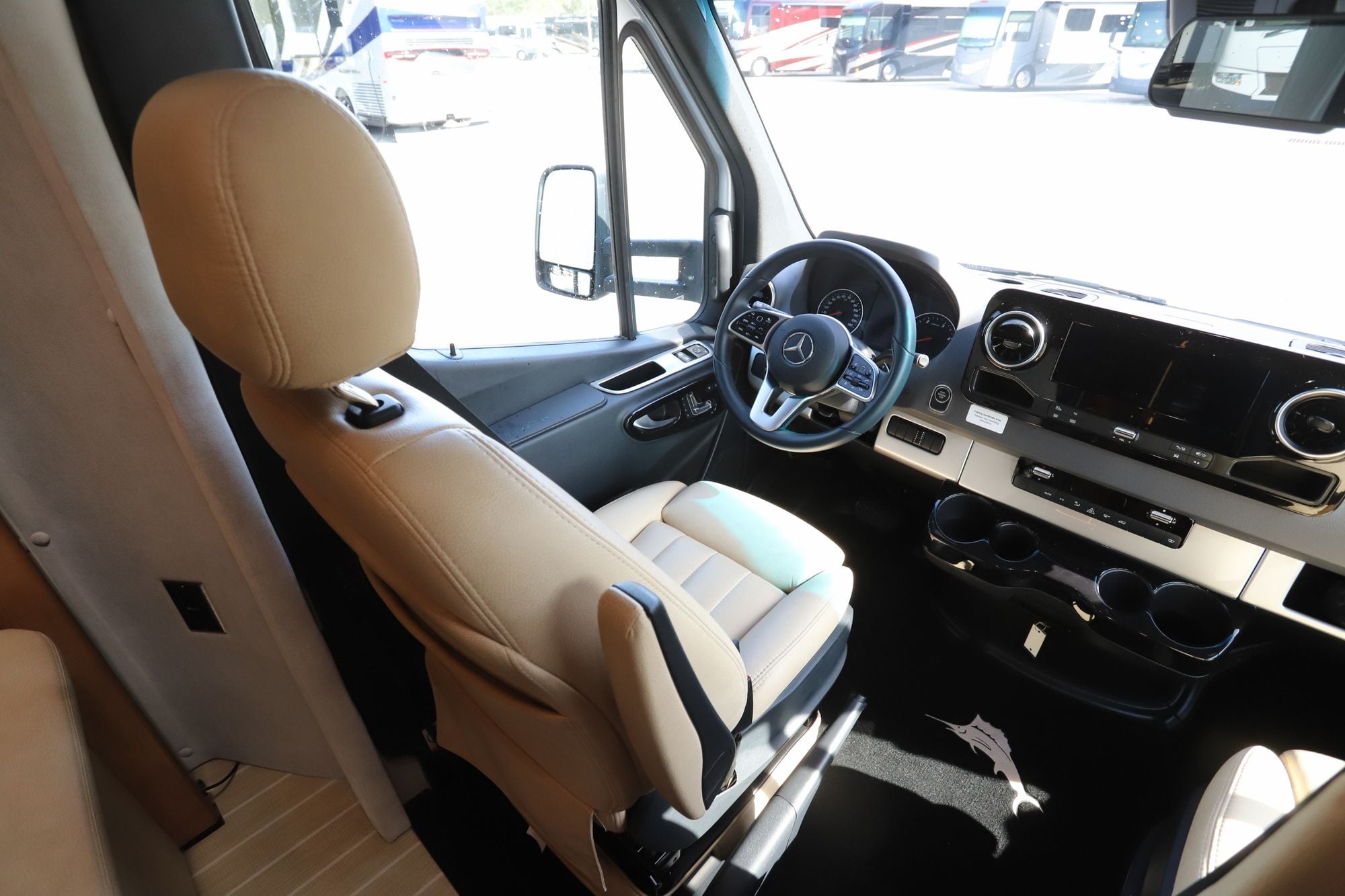 2024 Airstream Atlas Tommy Bahama E1 Class C Used  For Sale