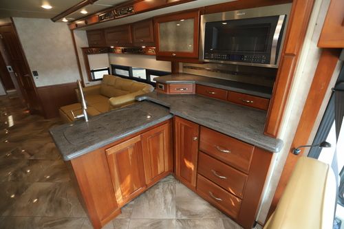 2016 Winnebago Journey 40R
