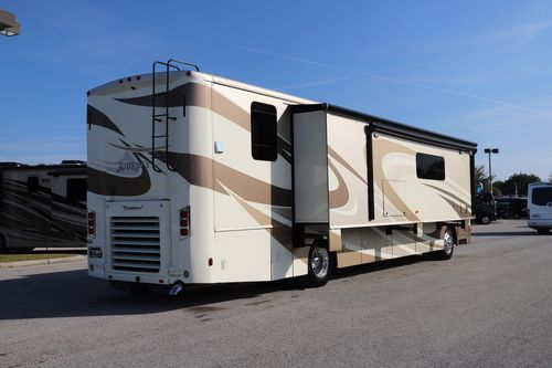 2016 Winnebago Journey 40R