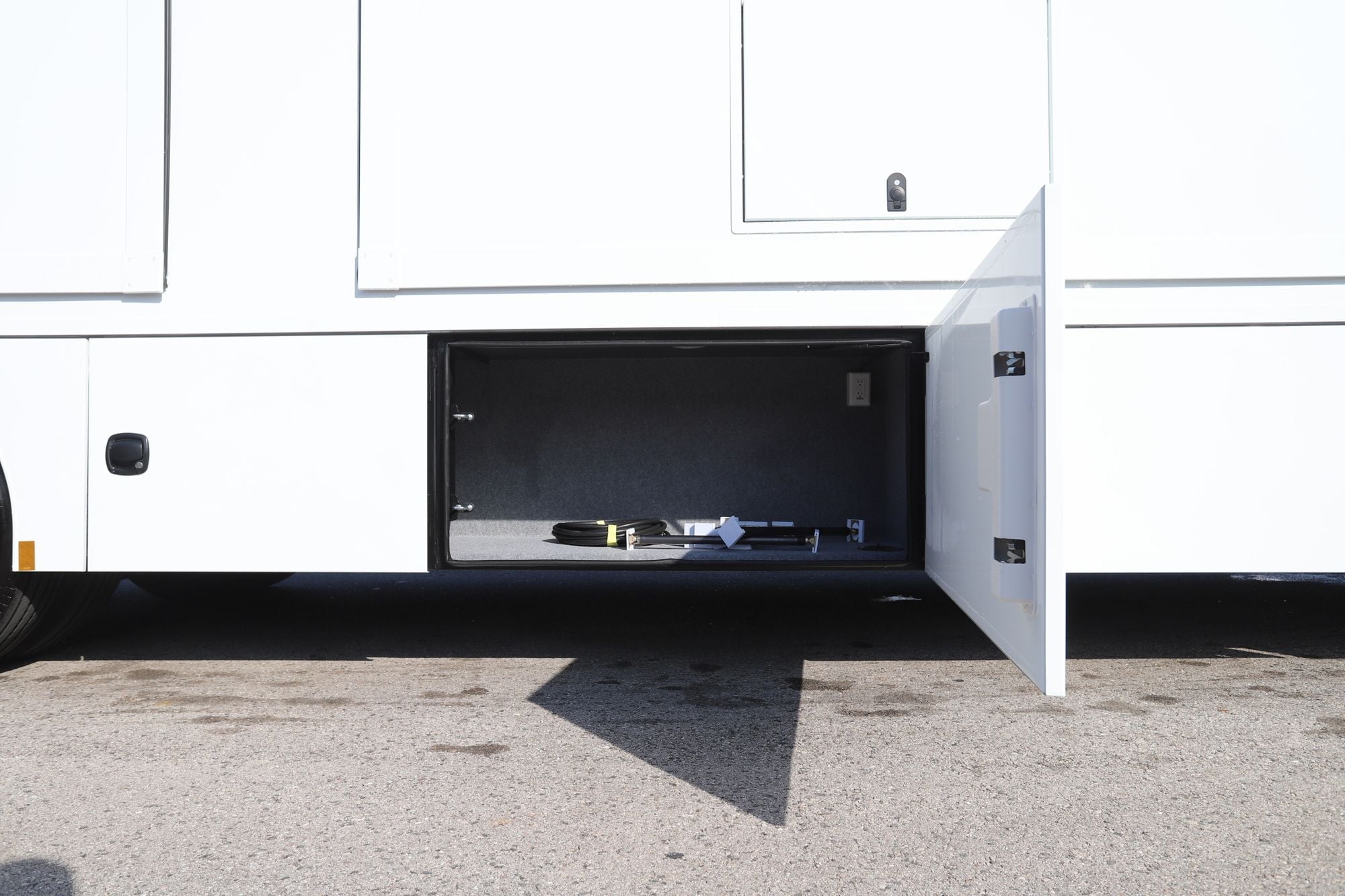 New 2026 Renegade Rv Valencia 39BB Super C  For Sale