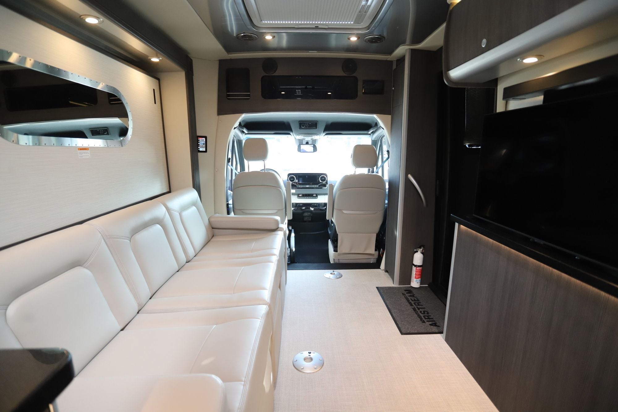 2025 Airstream Atlas MURPHY SUITE Class C Used  For Sale