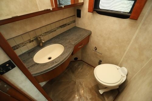 2016 Winnebago Journey 40R